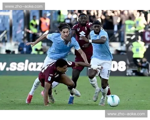 阿贾克斯中场控制权丢失，科普迈纳斯抢断拦截完全压制客队组织核心